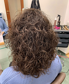 Химическая завивка Goldwell Texture Dimensions на бигуди Olivia Garden на окрашенные волосы